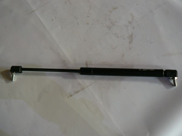 Амортизатор дверей 128/13052>>331/25495>>128/11779>>331/66781 Амортизатор дверей 128/13052>>331/25495>>128/11779>>331/66781