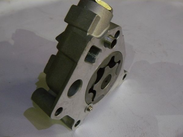 Насос масляний 320/04186 Насос масляний 320/04186