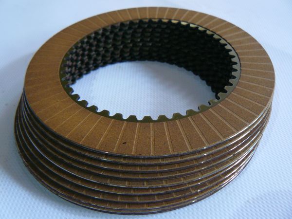 Диск зчеплення фрикційний 331/16520 Диск зчеплення фрикційний 331/16520