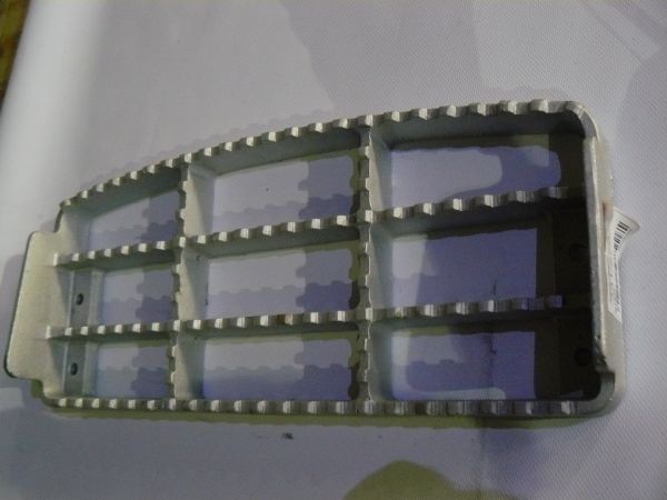 Підніжка 331/27034 Підніжка 331/27034