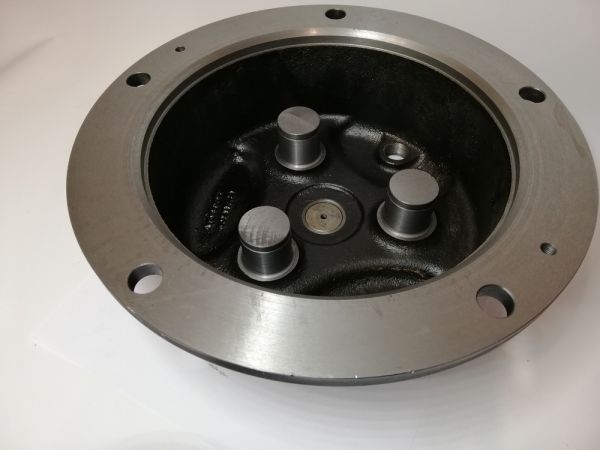 Кришка бортового редуктора 450/10216>>458/M4230 Кришка бортового редуктора 450/10216>>458/M4230