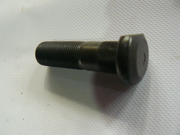 Шпилька колеса 826/00923 Шпилька колеса 826/00923